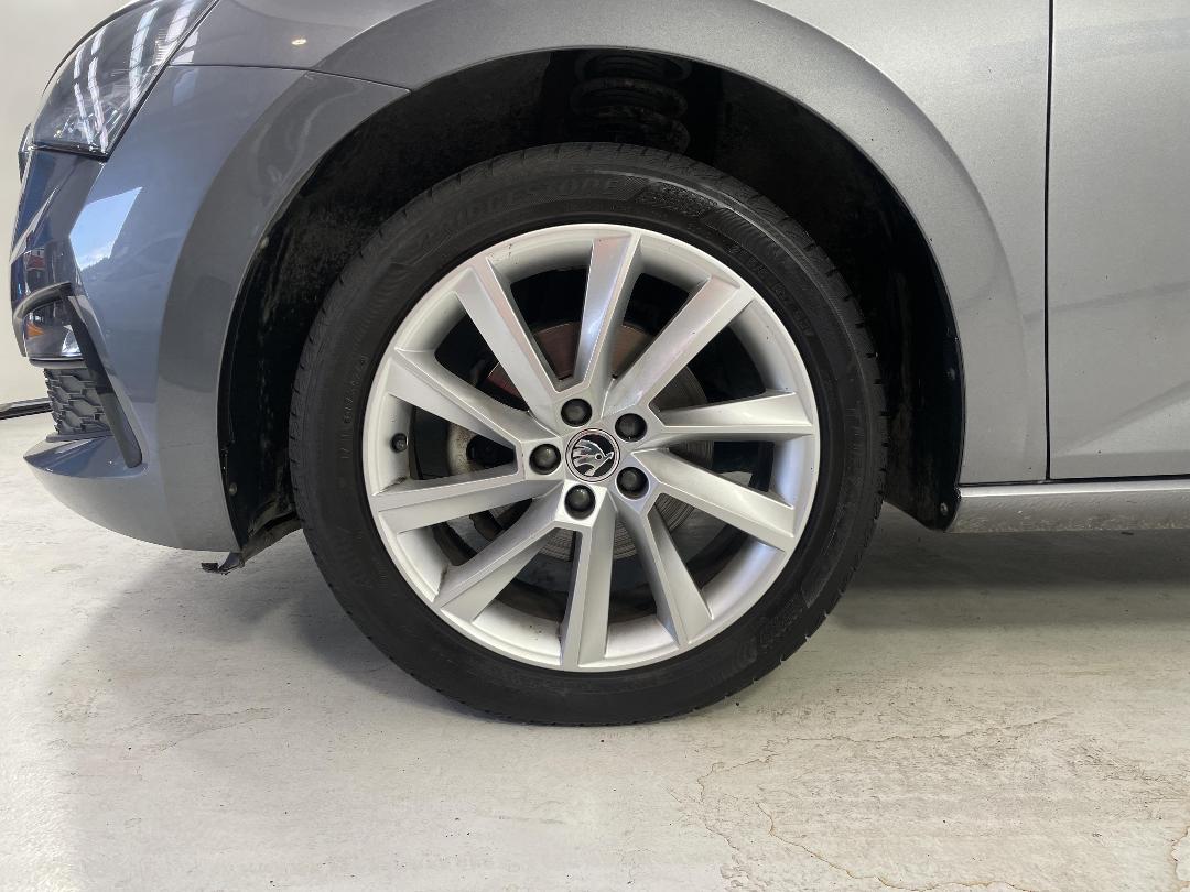 Photo '10' of Skoda Scala