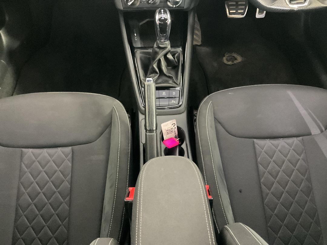 Photo '18' of Skoda Scala