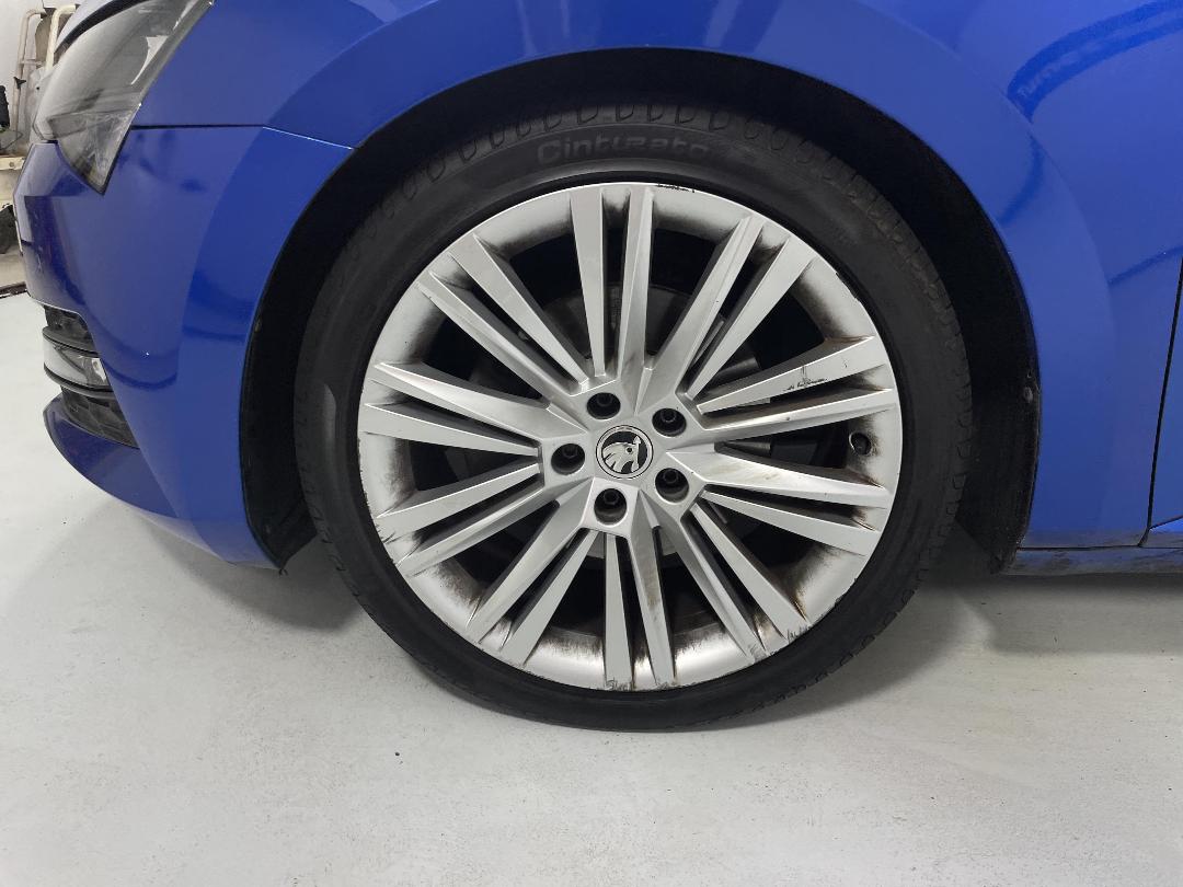 Photo '10' of Skoda Superb Photo '10' of Skoda Superb