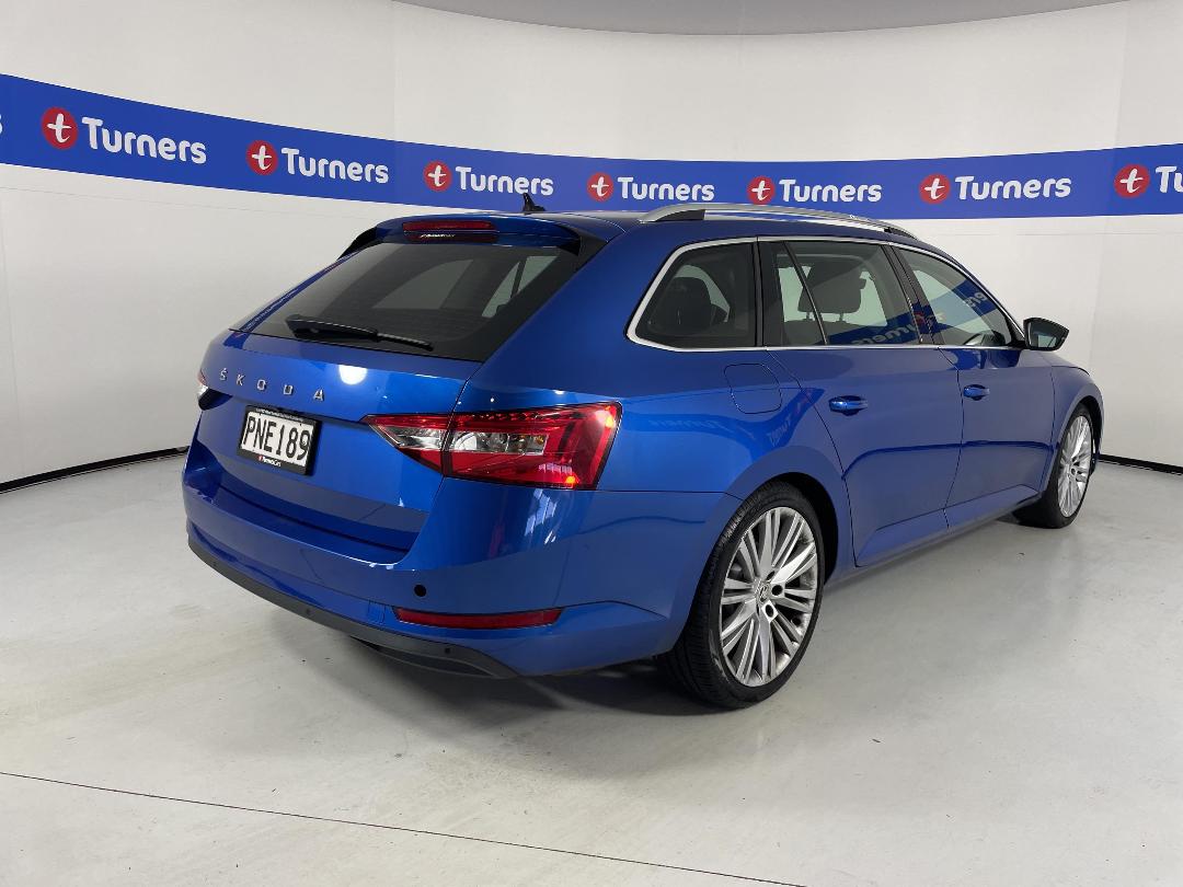 Photo '7' of Skoda Superb Photo '7' of Skoda Superb