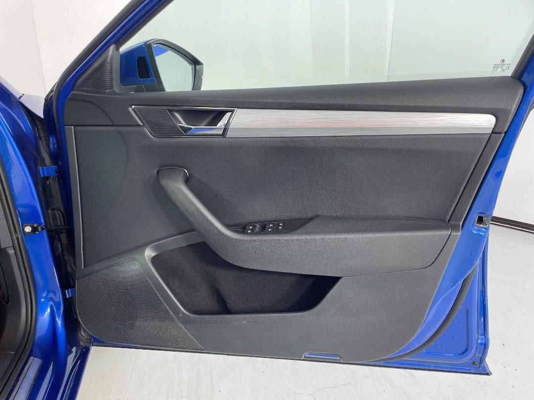 Photo '15' of Skoda Superb Photo '15' of Skoda Superb