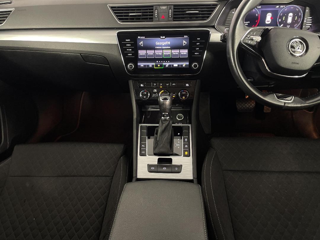 Photo '18' of Skoda Superb Photo '18' of Skoda Superb