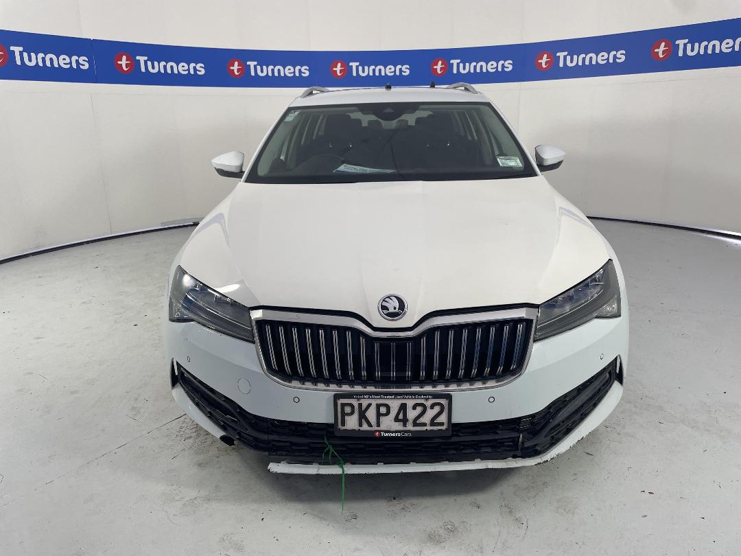 Photo '2' of Skoda Superb