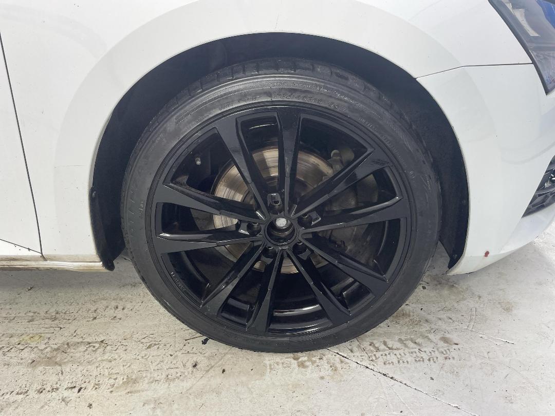 Photo '9' of Skoda Superb