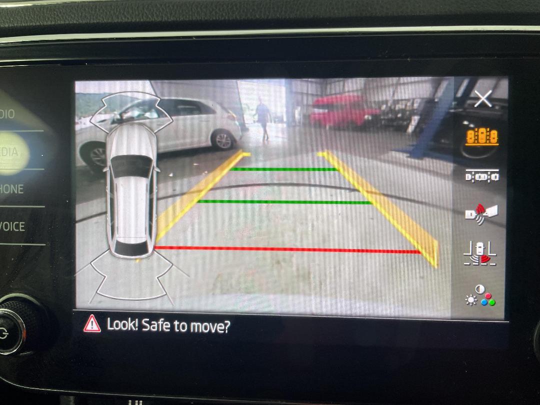 Photo '23' of Skoda Superb