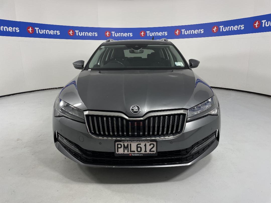 Photo '2' of Skoda Superb