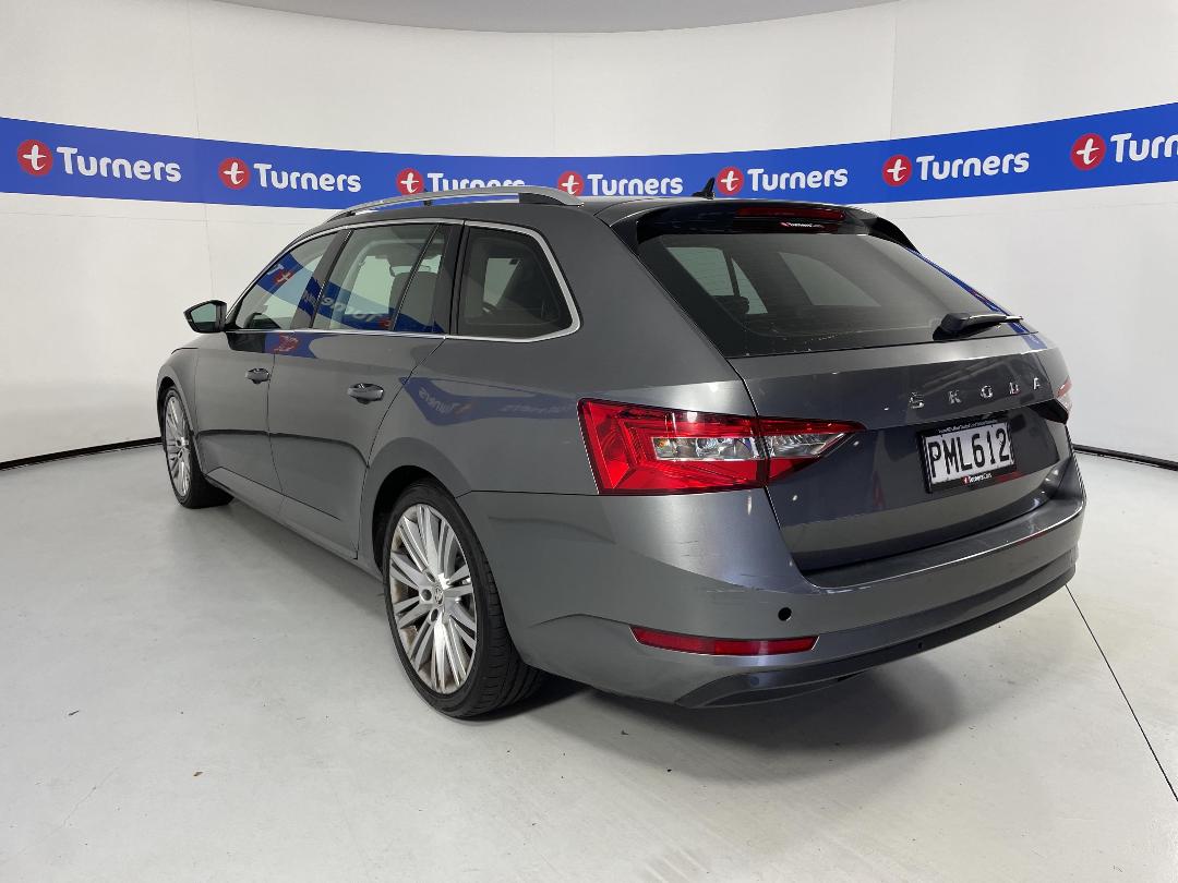 Photo '5' of Skoda Superb