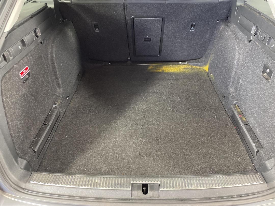 Photo '14' of Skoda Superb