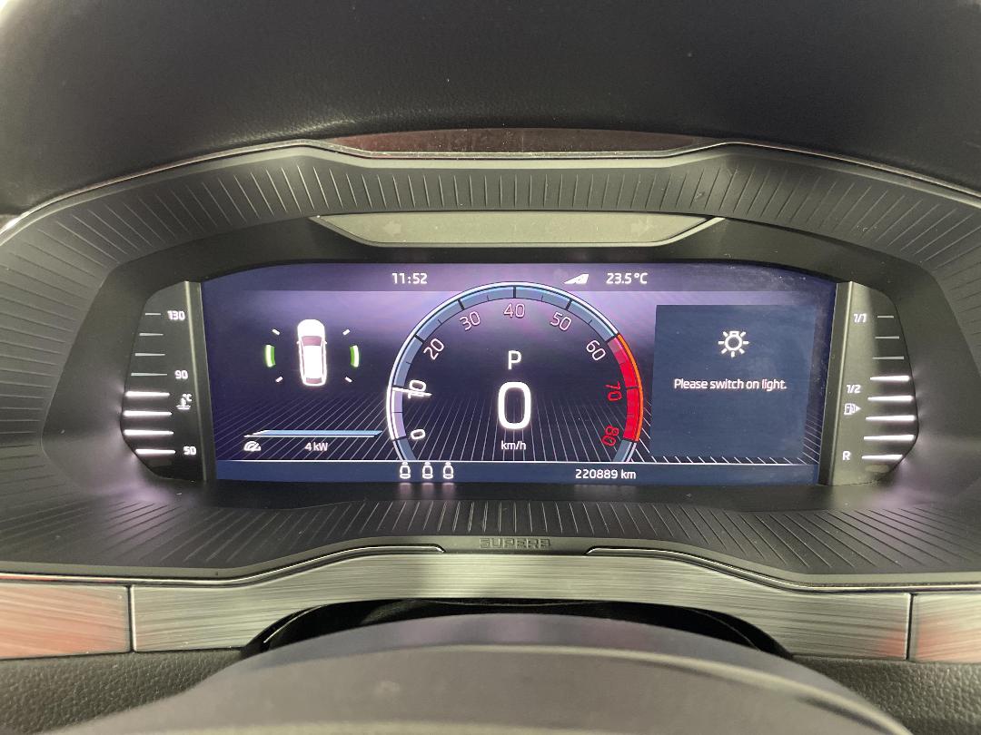 Photo '21' of Skoda Superb