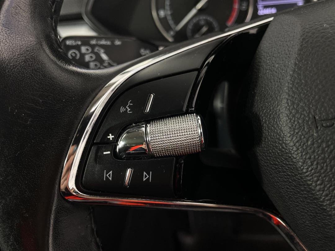 Photo '25' of Skoda Superb