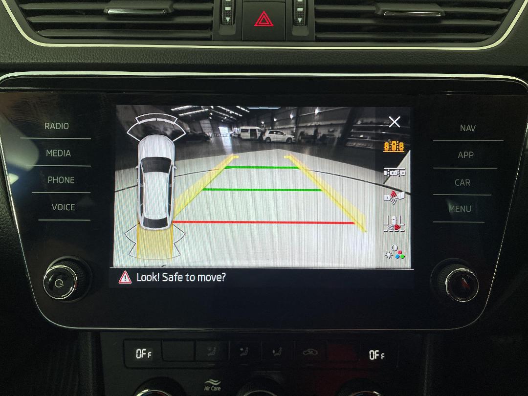 Photo '27' of Skoda Superb