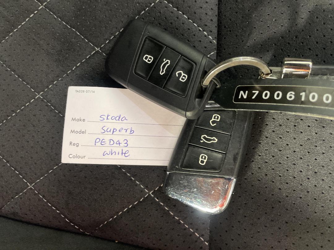 Photo '22' of Skoda Superb