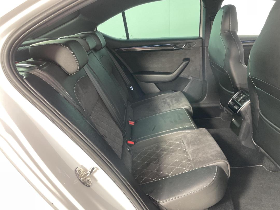 Photo '20' of Skoda Superb