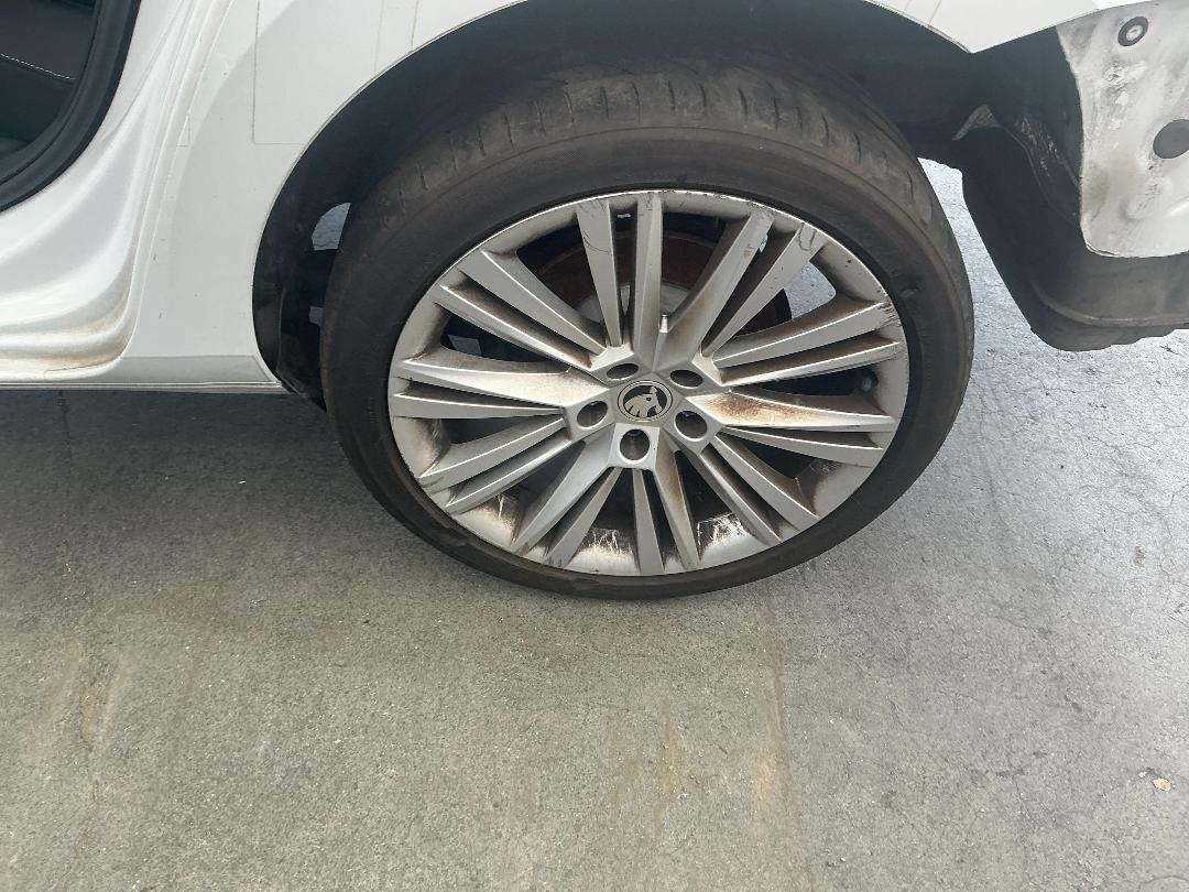 Photo '14' of Skoda Superb WGN Ambition 162KW Photo '14' of Skoda Superb WGN Ambition 162KW