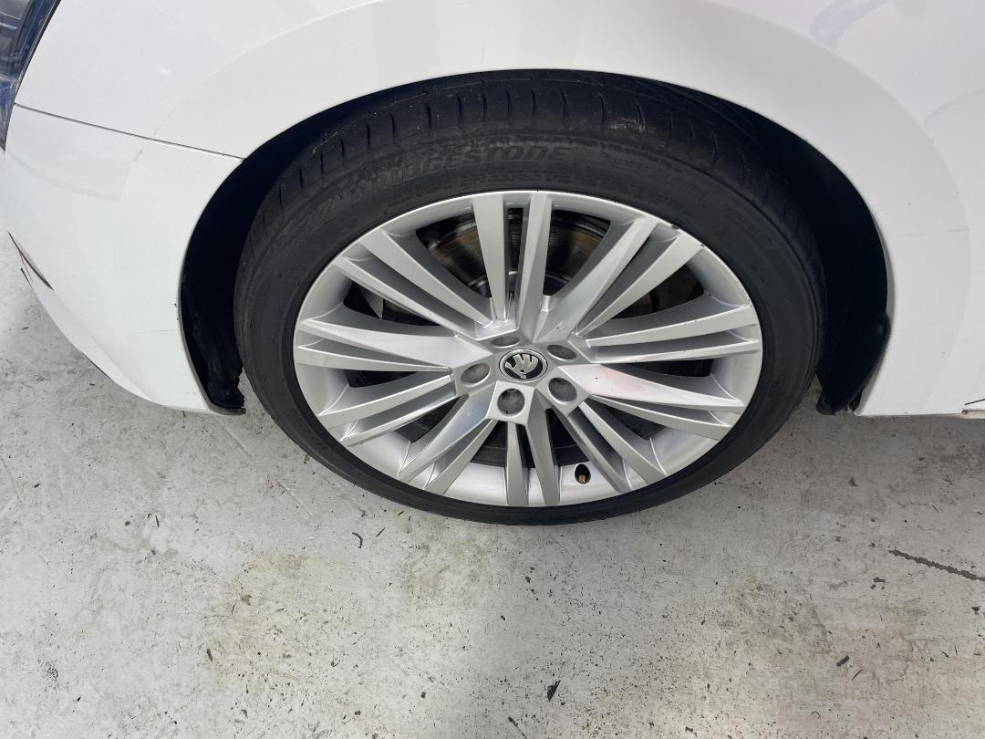 Photo '10' of Skoda Superb Photo '10' of Skoda Superb