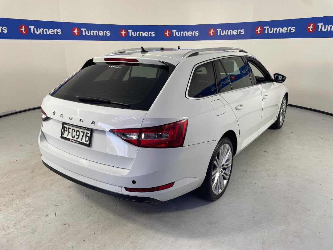 Photo '7' of Skoda Superb Photo '7' of Skoda Superb