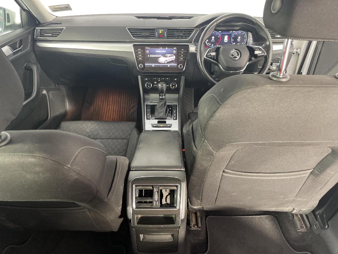 Photo '18' of Skoda Superb Photo '18' of Skoda Superb