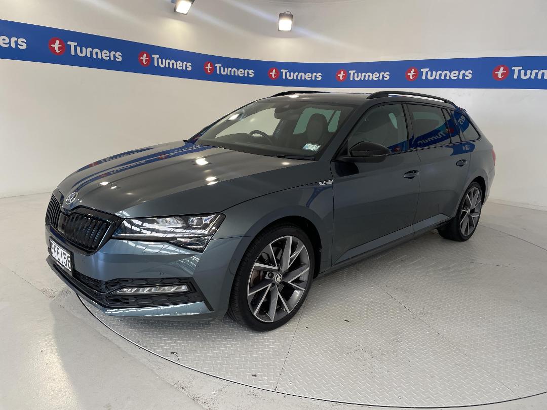 Photo '4' of Skoda Superb