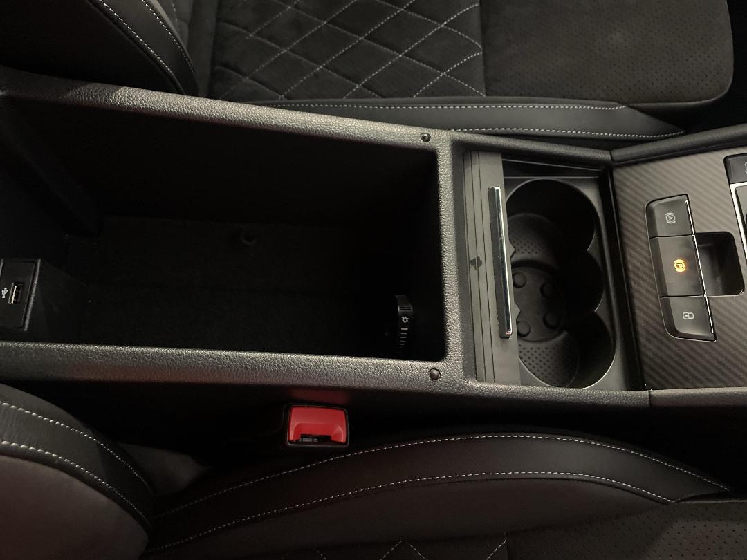 Photo '33' of Skoda Superb