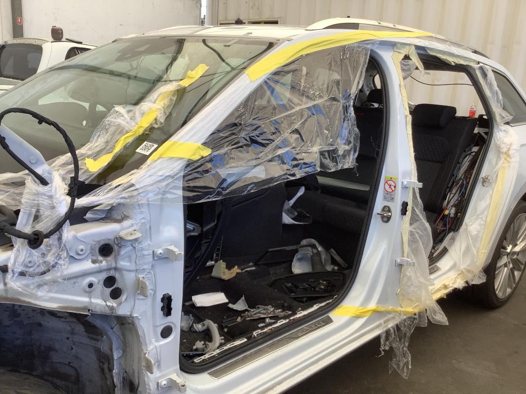 Photo '2' of Skoda Superb WGN Ambition 162KW