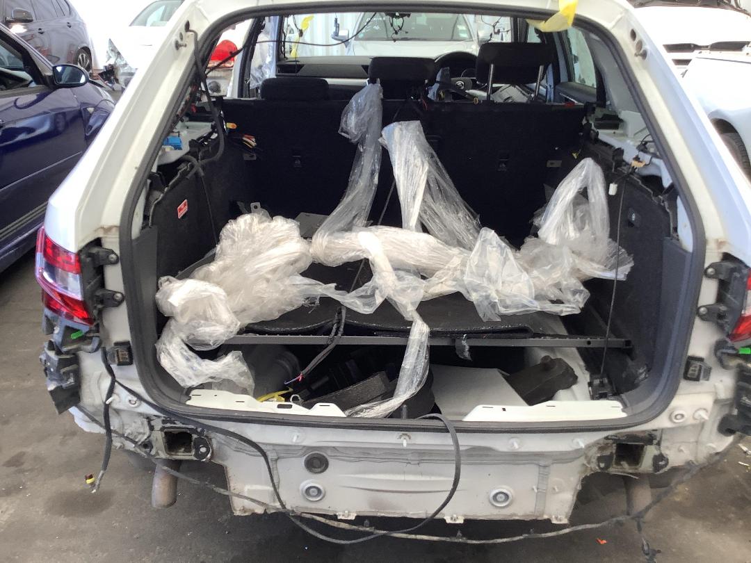 Photo '8' of Skoda Superb WGN Ambition 162KW