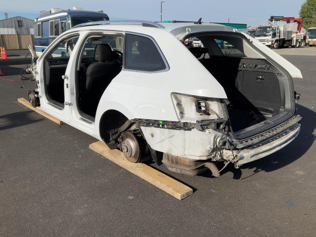 Photo '4' of Skoda Superb WGN Ambition 162KW