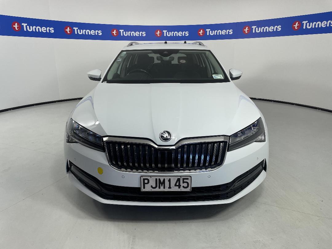 Photo '2' of Skoda Superb
