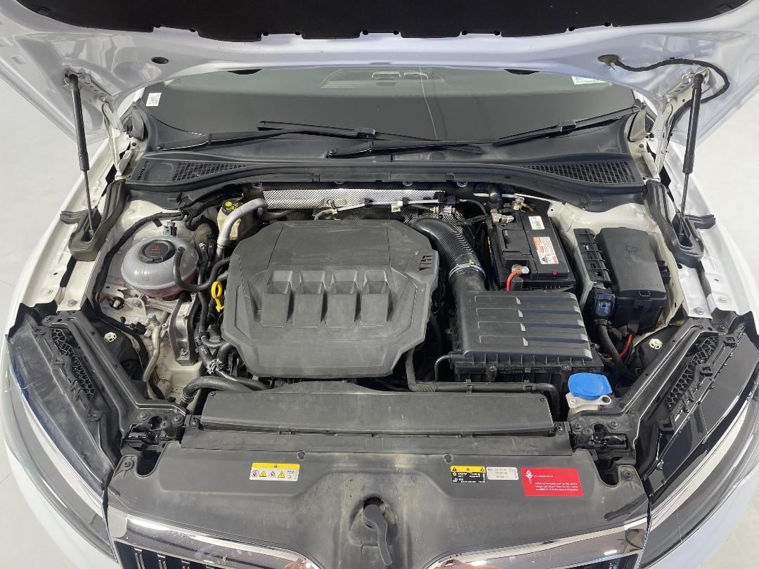 Photo '13' of Skoda Superb