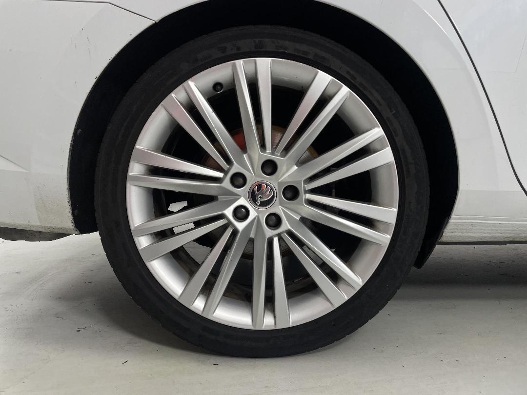 Photo '12' of Skoda Superb