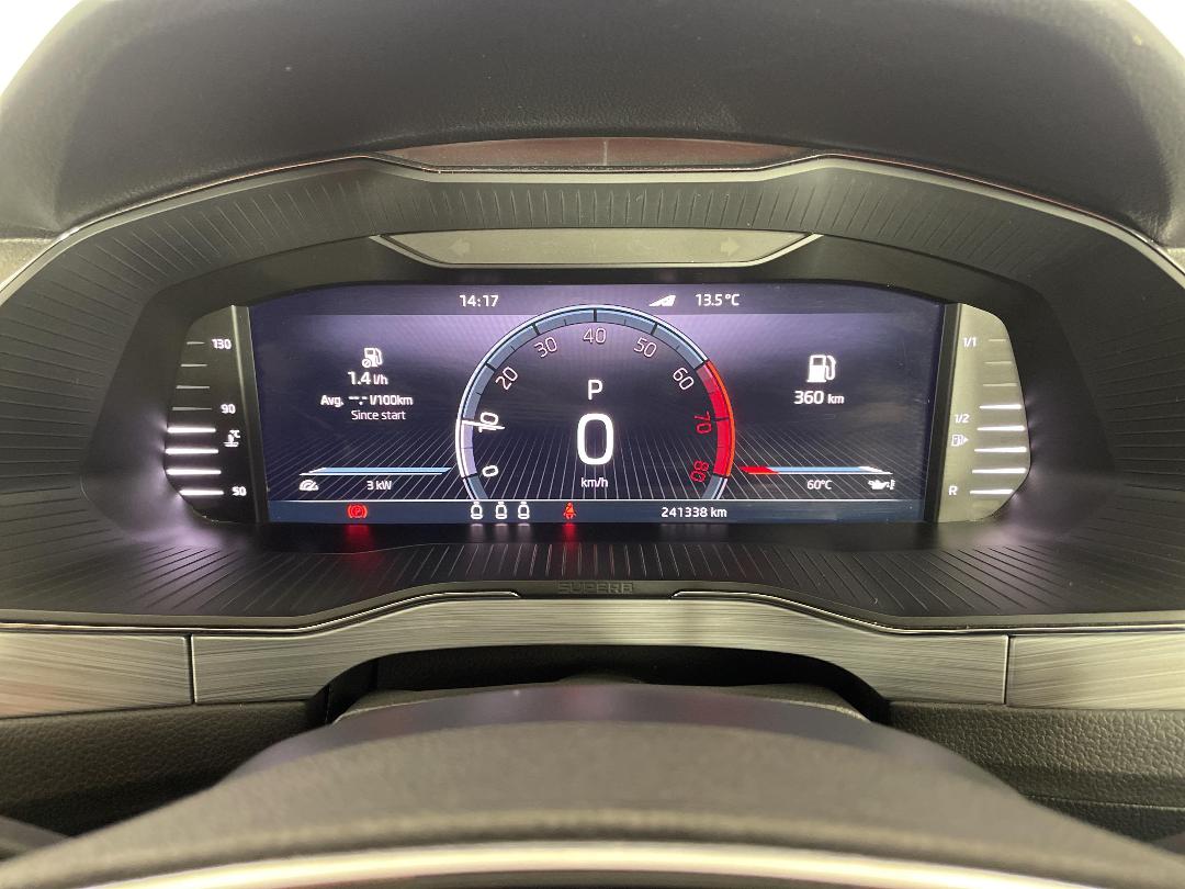 Photo '21' of Skoda Superb