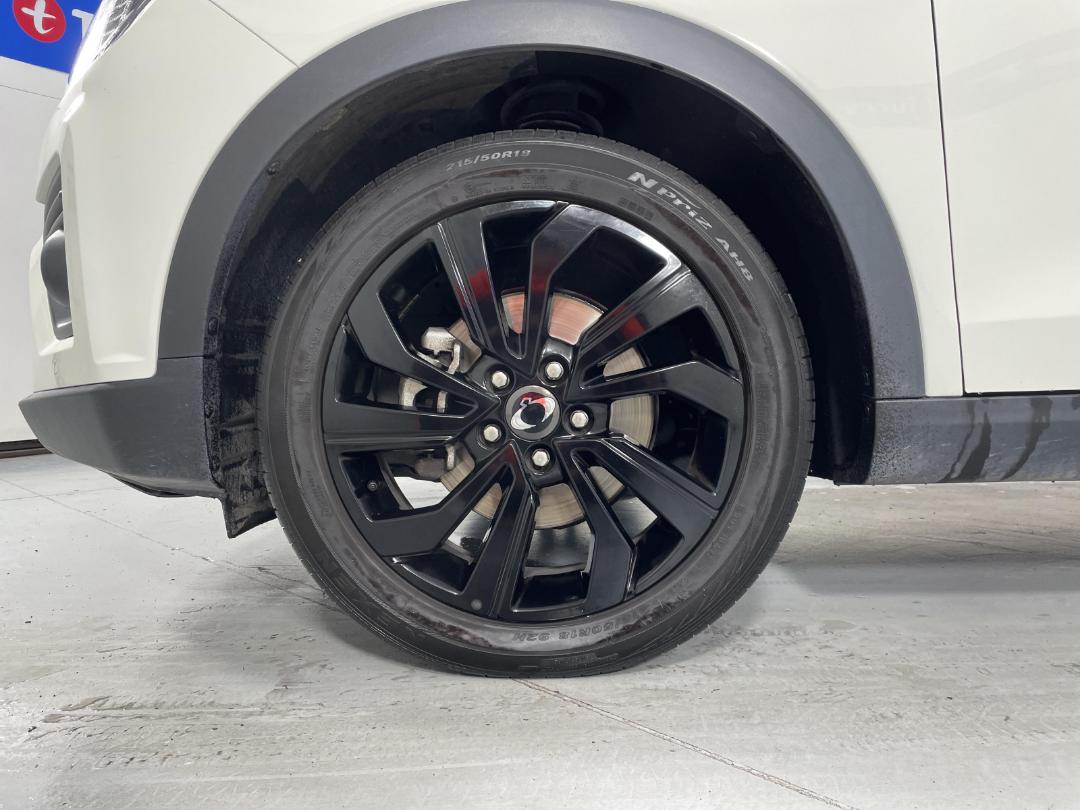 Photo '10' of Ssangyong Tivoli Photo '10' of Ssangyong Tivoli