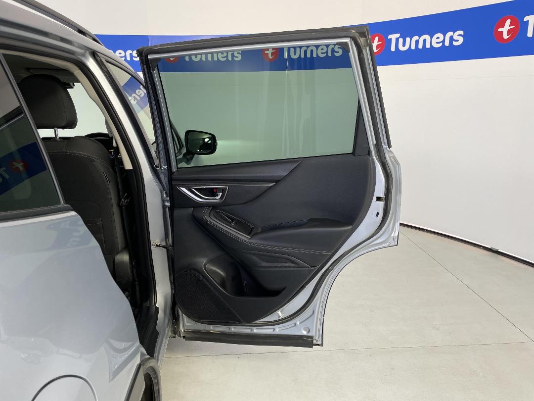 Photo '19' of Subaru Forester Photo '19' of Subaru Forester