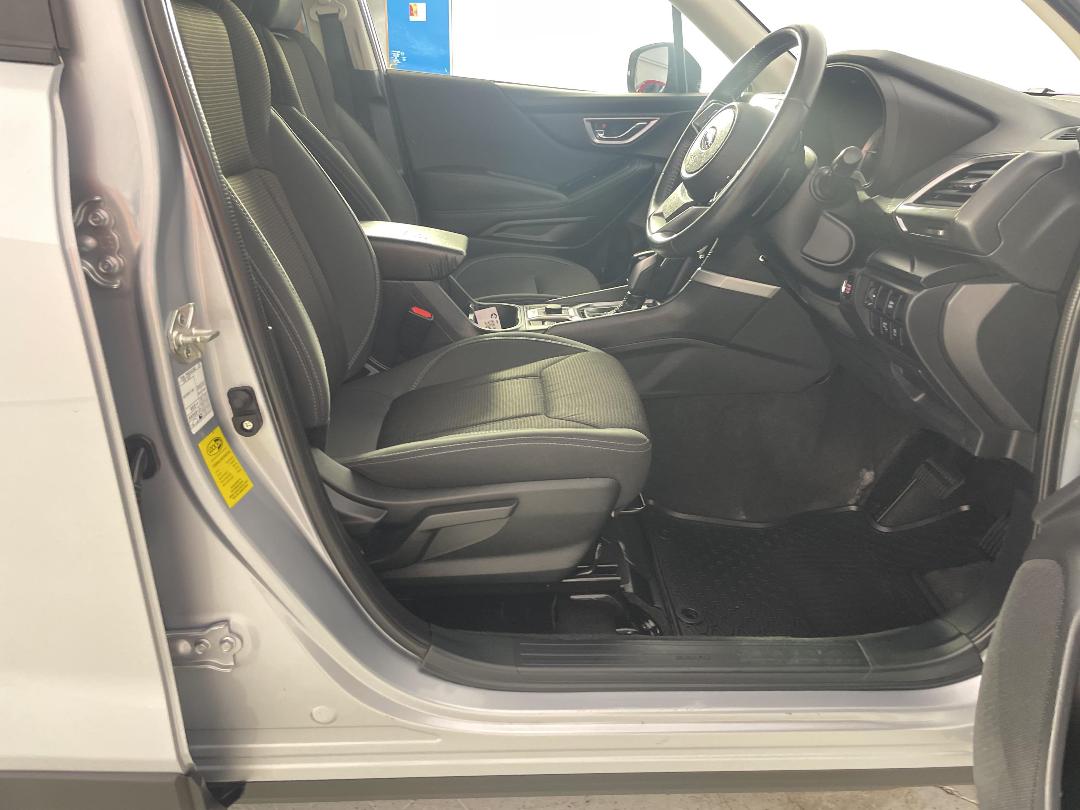 Photo '16' of Subaru Forester Photo '16' of Subaru Forester