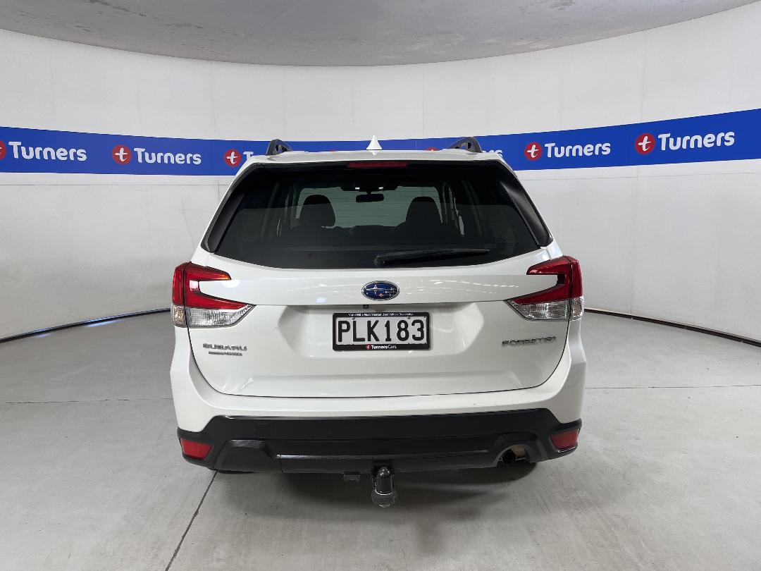 Photo '6' of Subaru Forester