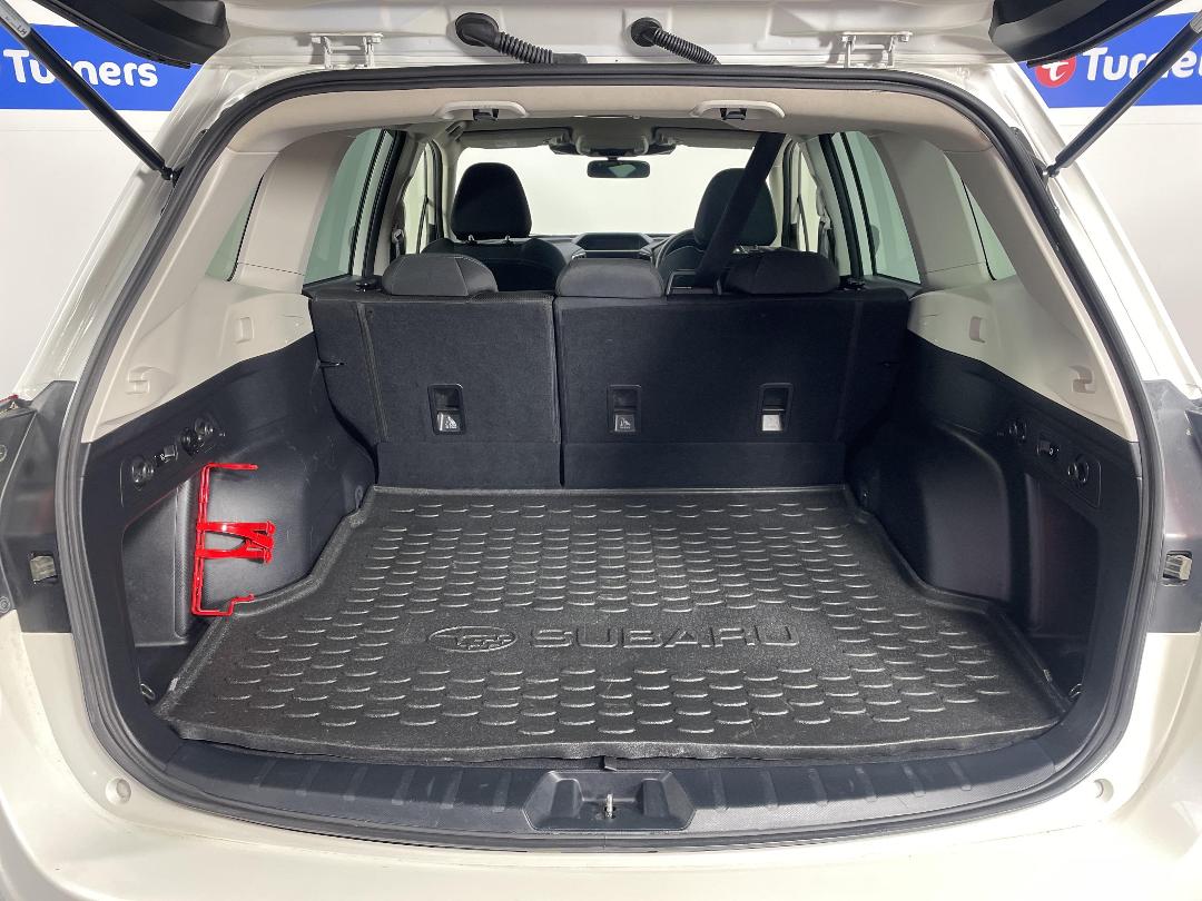 Photo '14' of Subaru Forester Photo '14' of Subaru Forester