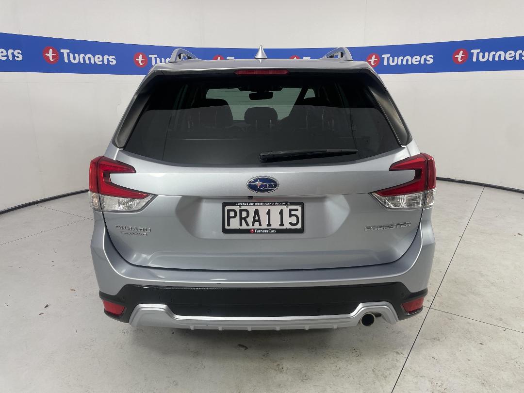 Photo '6' of Subaru Forester