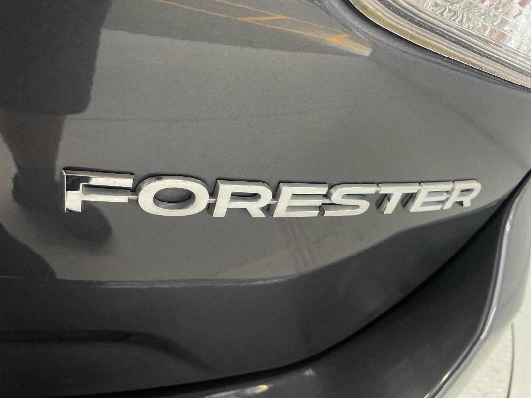 Photo '36' of Subaru Forester