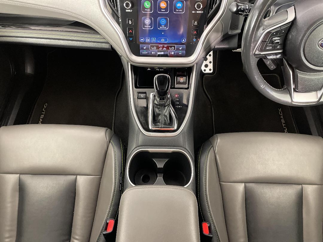 Photo '18' of Subaru Outback