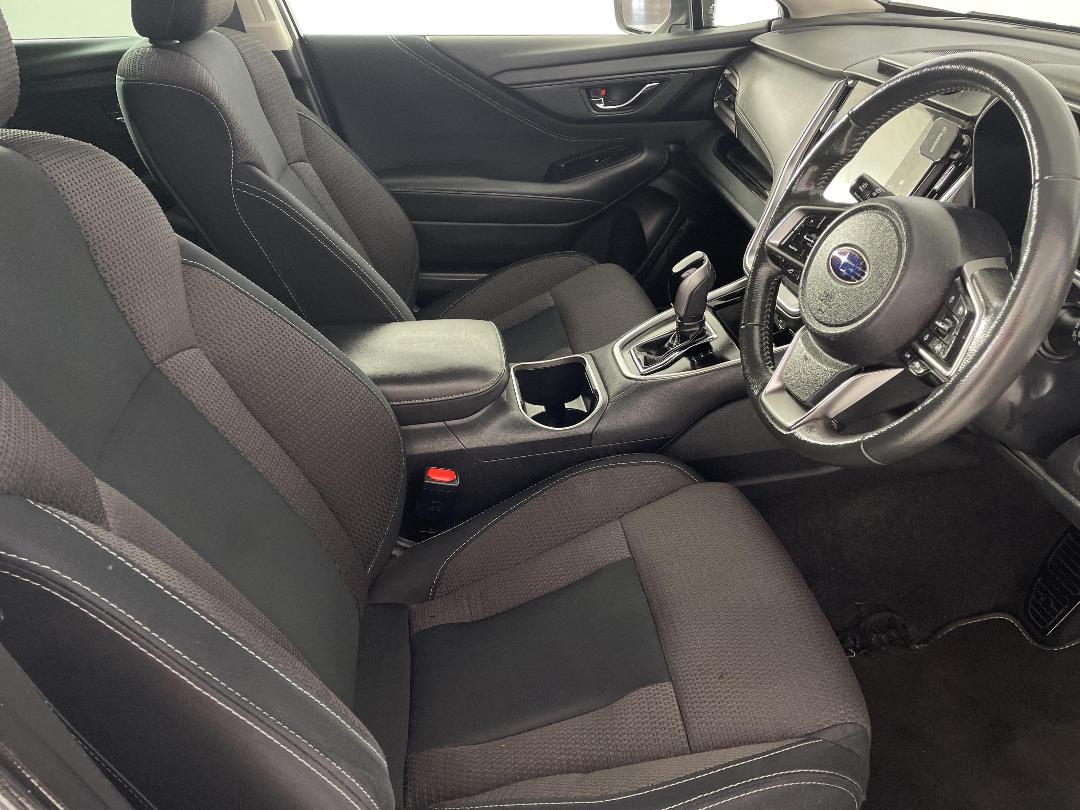 Photo '16' of Subaru Outback