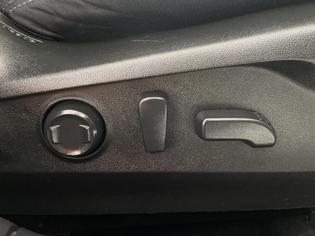 Photo '23' of Subaru Outback