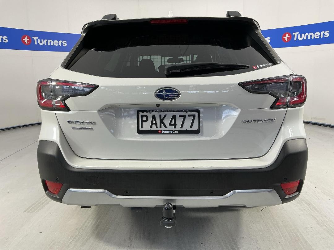 Photo '6' of Subaru Outback