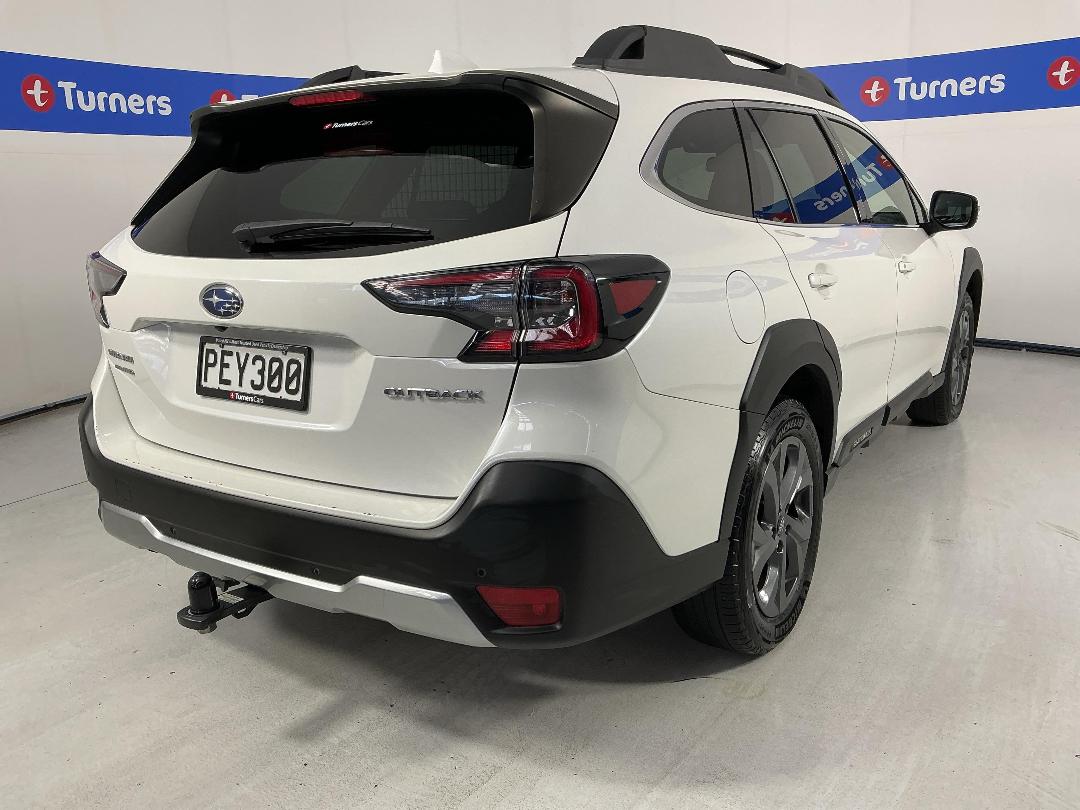 Photo '7' of Subaru Outback