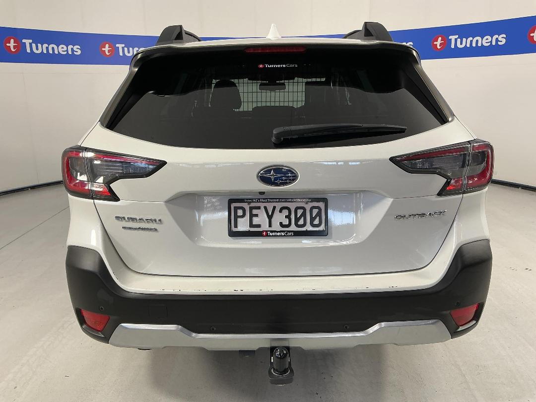 Photo '6' of Subaru Outback