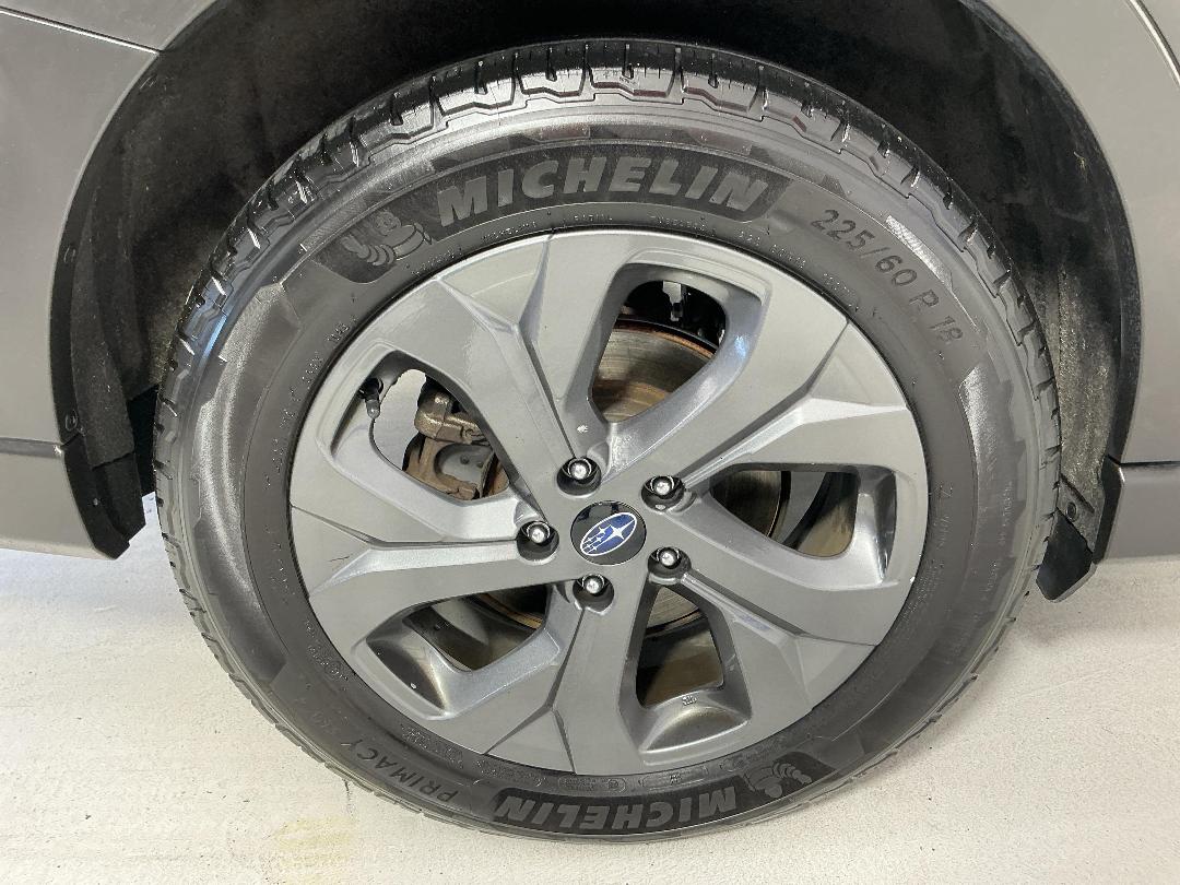 Photo '12' of Subaru Outback