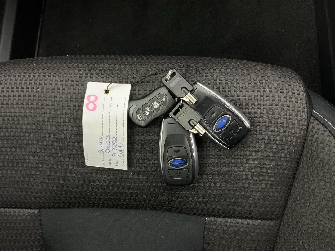 Photo '22' of Subaru Outback