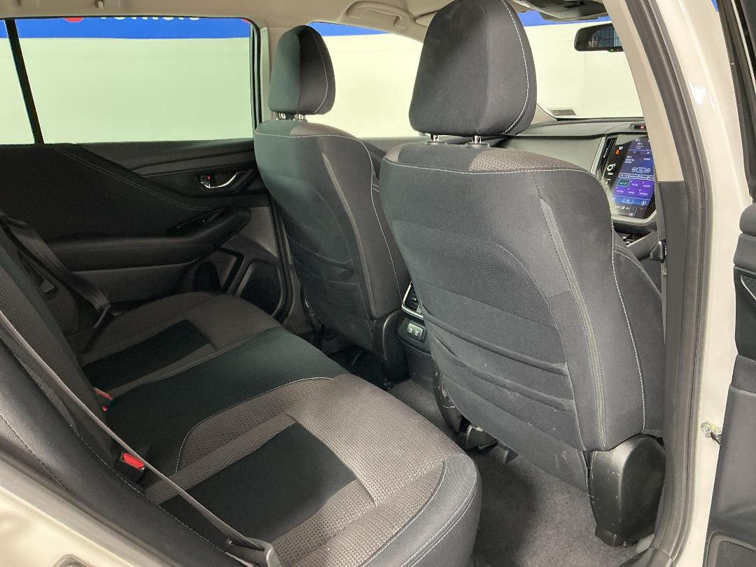 Photo '20' of Subaru Outback