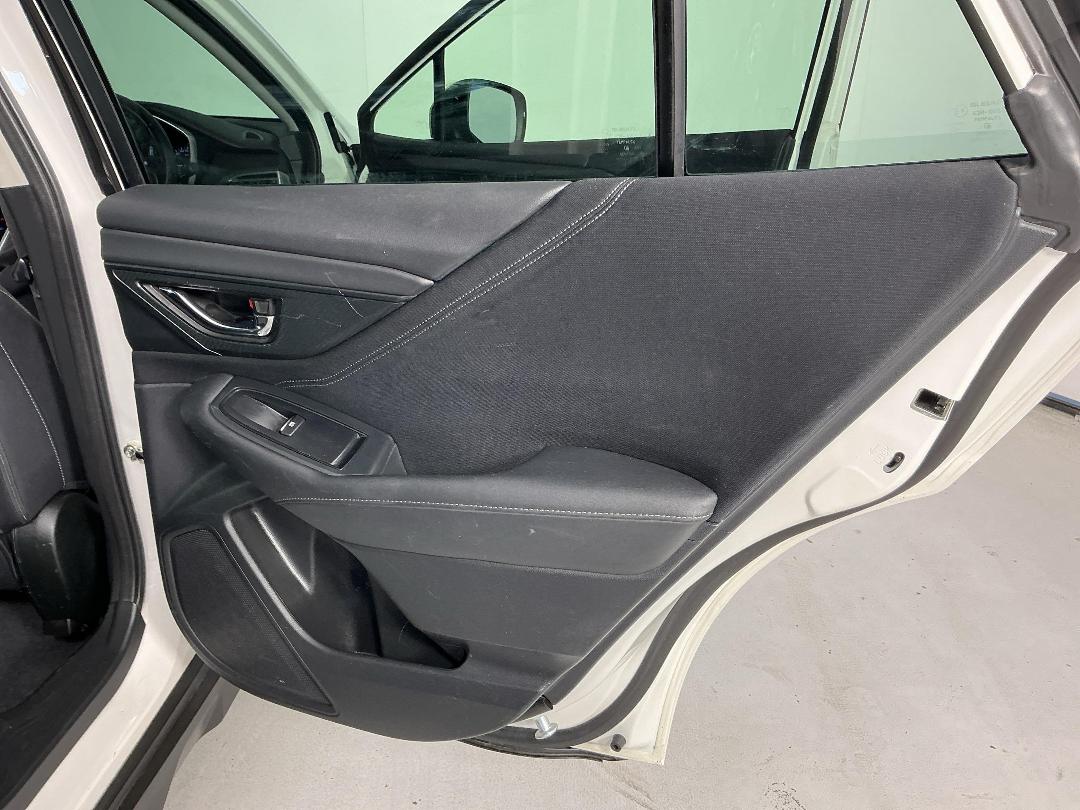 Photo '19' of Subaru Outback