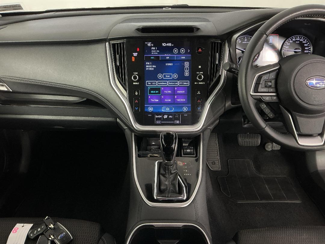 Photo '18' of Subaru Outback