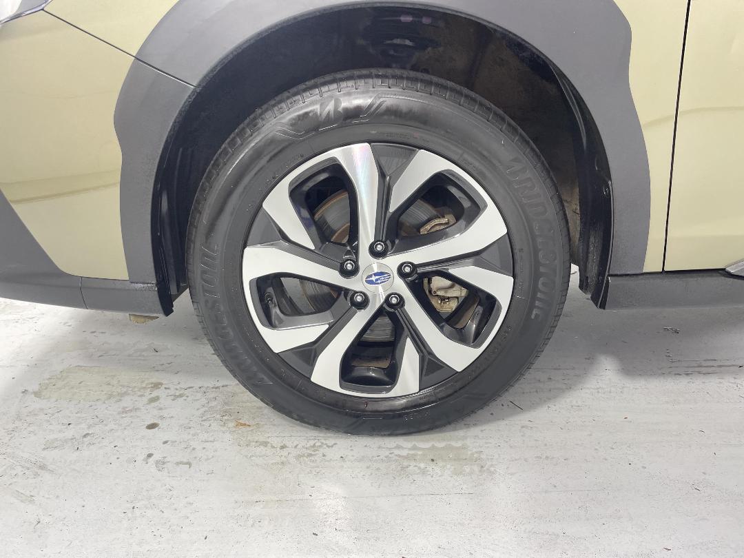 Photo '10' of Subaru Outback