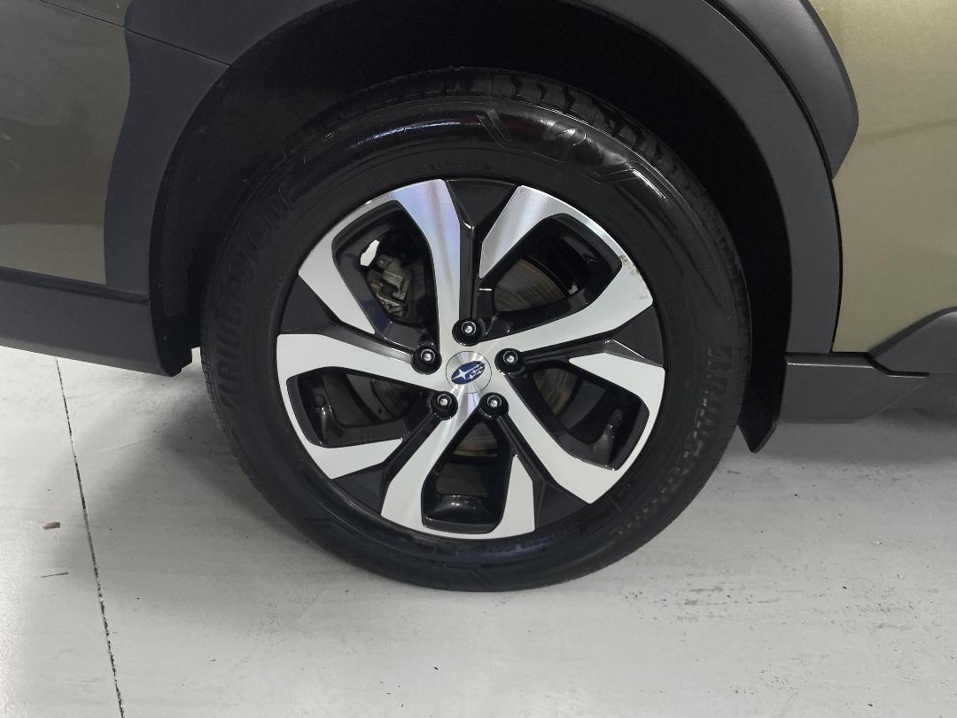 Photo '12' of Subaru Outback